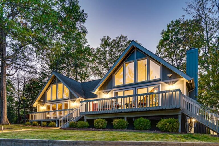 Twin Peaks vacation rental in the Shenandoah Valley